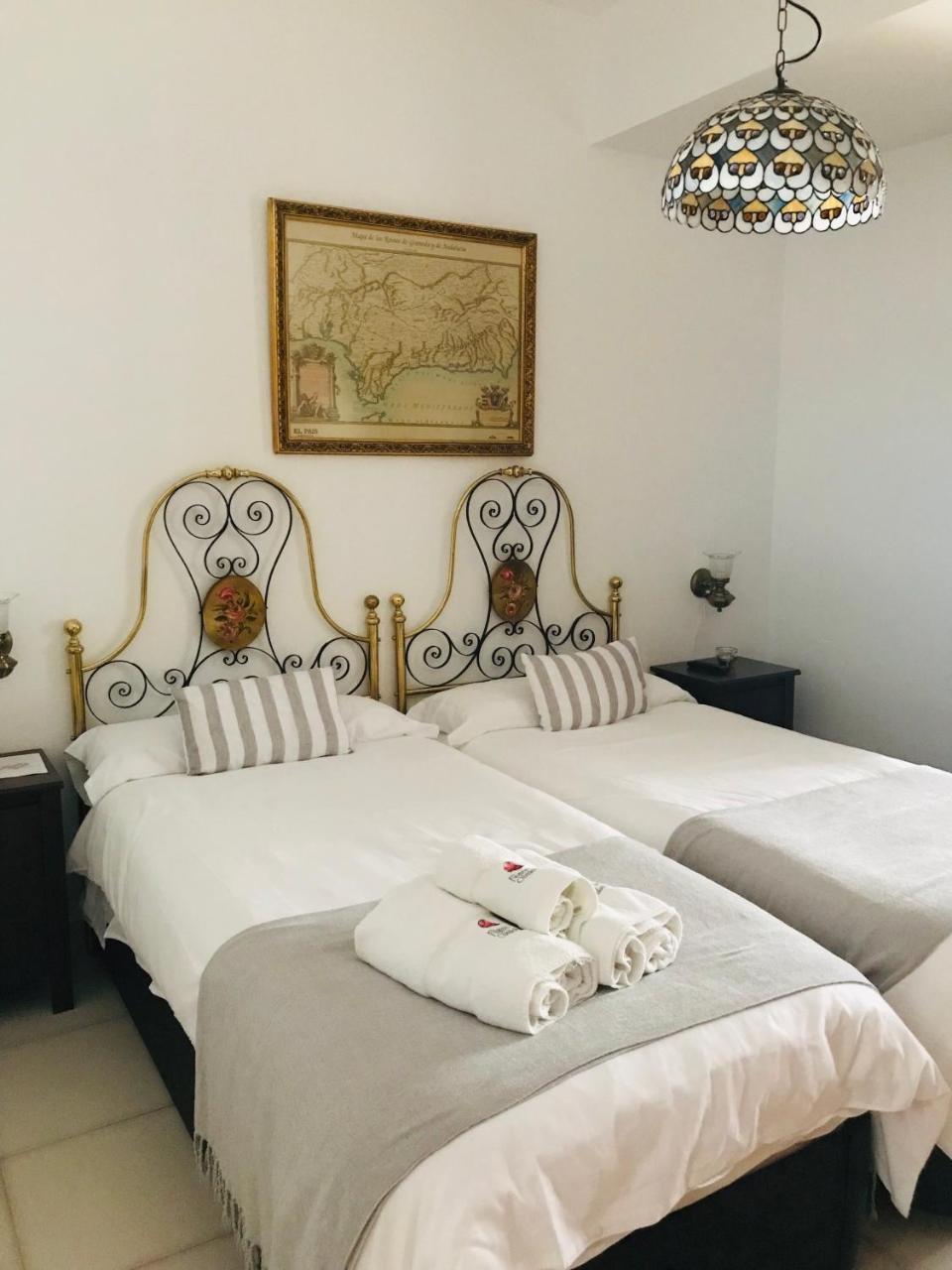 Casa Longa Hotel กอร์โดบา ภายนอก รูปภาพ